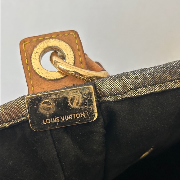 Beautiful Dark Brown Monogram Shoulder Bag - Picture 14 of 15